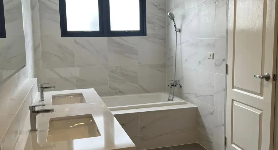 For sale 4 bedrooms house in Bang Kruai, Nonthaburi