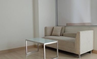 Продажа 1 кровать кондо в Хуаи Кхщанг, Бангкок
