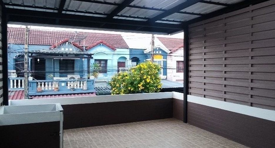 For sale 3 bedrooms townhouse in Lam Luk Ka, Pathum Thani