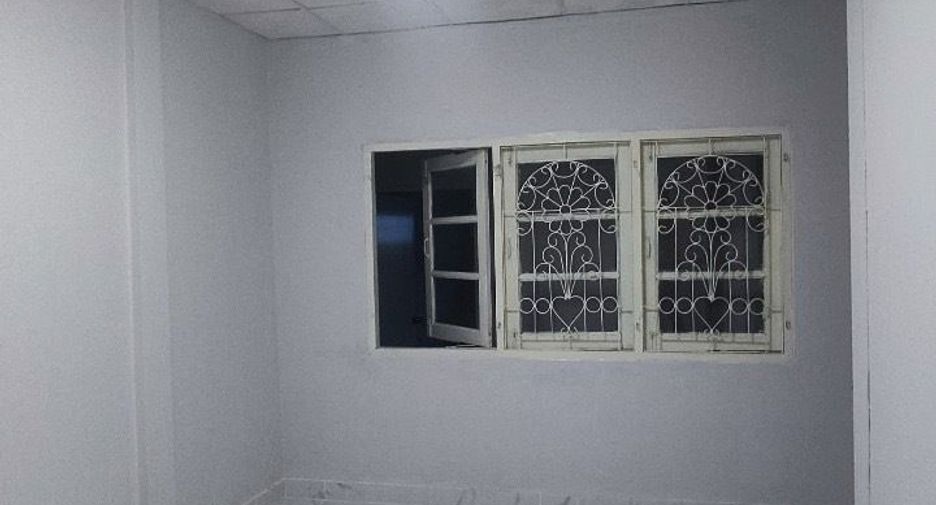 For sale 3 bedrooms townhouse in Lam Luk Ka, Pathum Thani