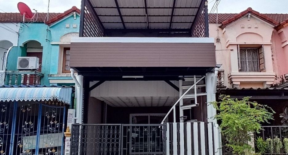 Reihenhaus zum Kauf mit 3 Zimmer in Lam Luk Ka, Pathum Thani