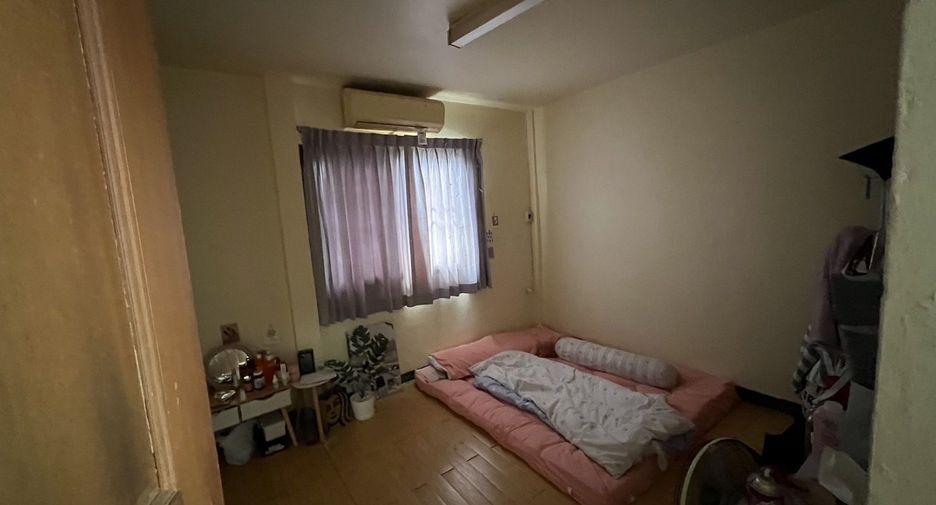 For sale and for rent 3 bedrooms townhouse in Bang Bua Thong, Nonthaburi