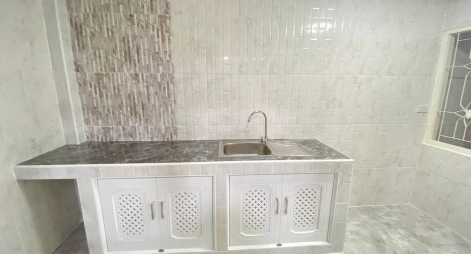 For sale 3 bedrooms house in Khlong Luang, Pathum Thani