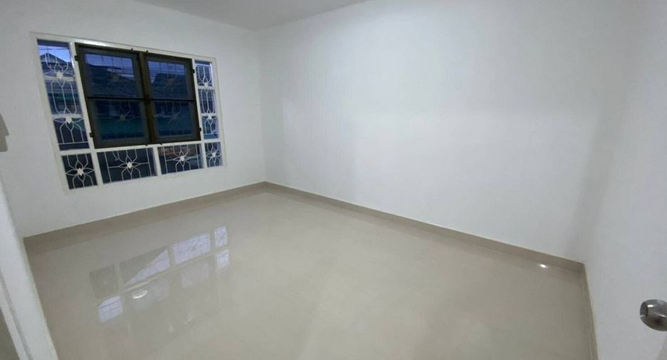 For sale 3 bedrooms house in Khlong Luang, Pathum Thani