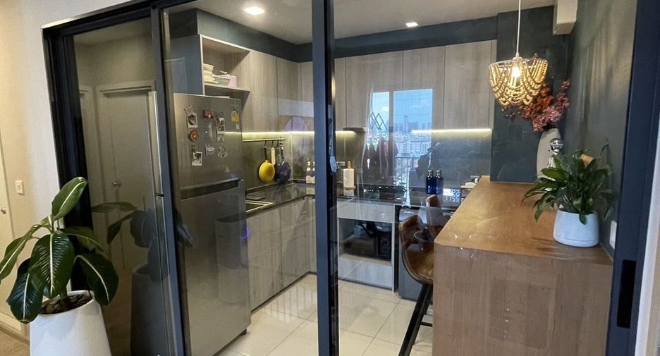 For sale 2 bedrooms condo in Watthana, Bangkok