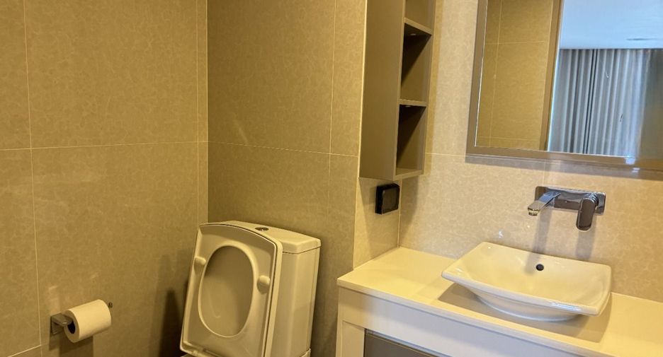 À vendre 1 chambre condo à Khlong Toei, Bangkok