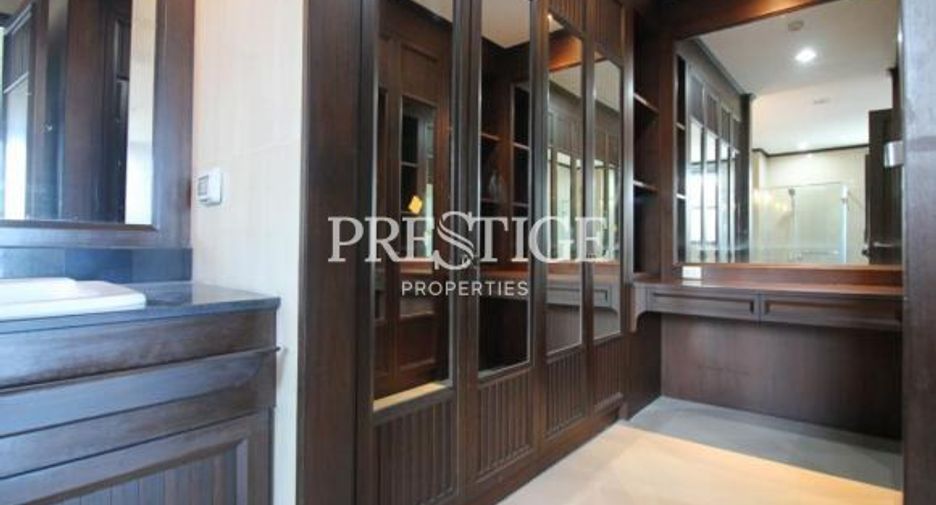 For sale 2 bedrooms condo in Central Pattaya, Pattaya