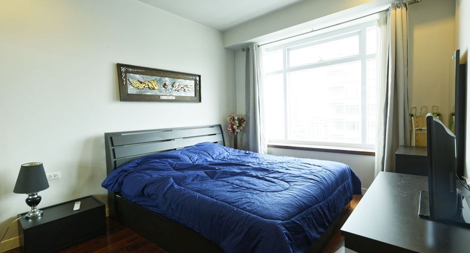 For sale 1 bed condo in Watthana, Bangkok