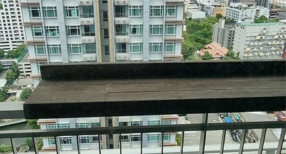 For sale 1 bed condo in Watthana, Bangkok