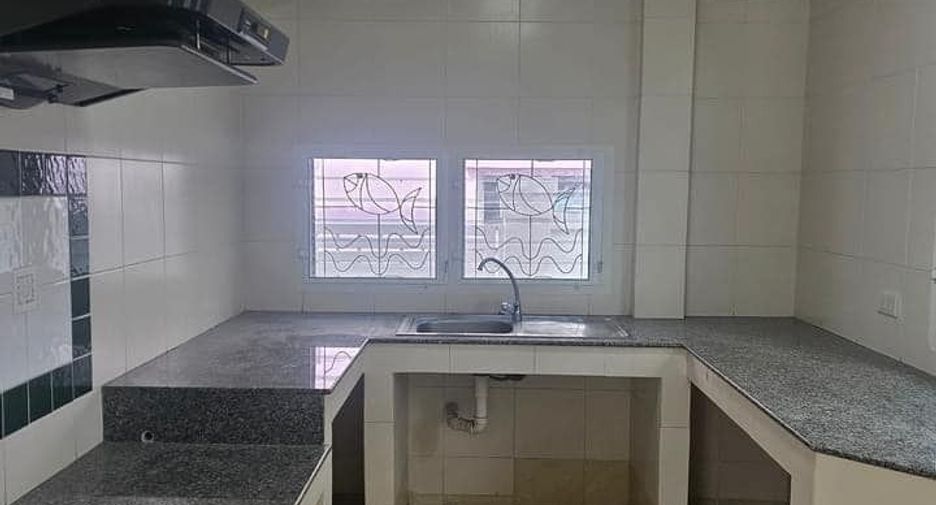 Haus zum Kauf mit 3 Zimmer in Phutthamonthon, Nakhon Pathom