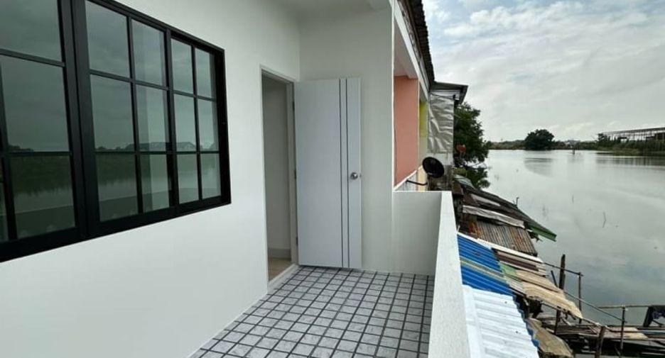 For sale 2 bedrooms townhouse in Lat Lum Kaeo, Pathum Thani