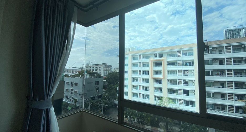 出售 1 卧室 公寓 在 Huai Khwang, 曼谷