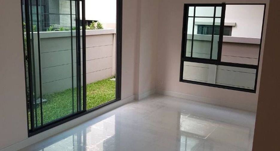 Casa en venta de 4 habitaciones en Thanyaburi, Pathum Thani
