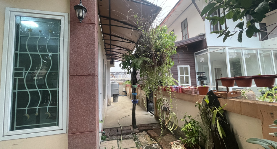 Haus zum Kauf mit 3 Zimmer in Lam Luk Ka, Pathum Thani