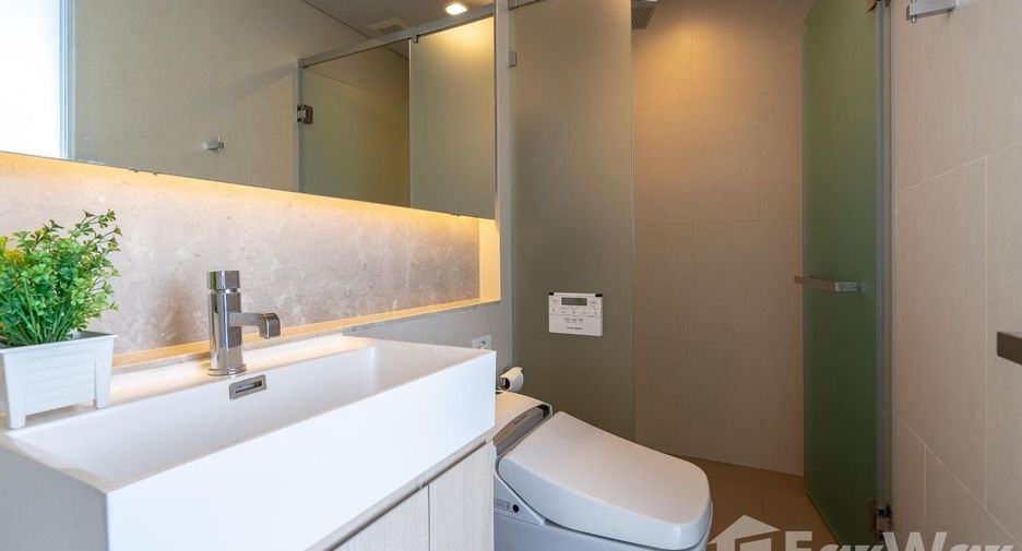 For sale and for rent 2 bedrooms condo in Khlong Toei, Bangkok