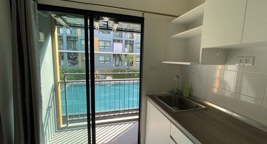 For sale 1 bed condo in Lat Krabang, Bangkok