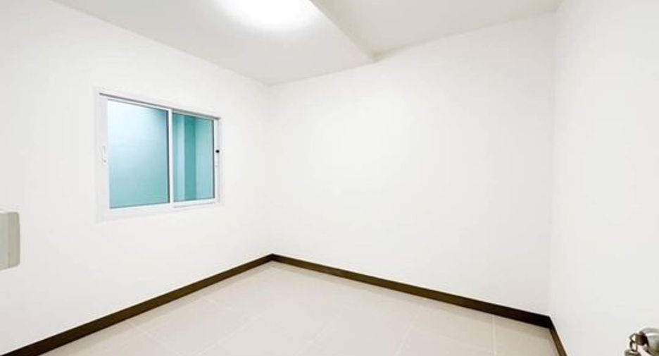 For sale 4 bedrooms townhouse in Bang Yai, Nonthaburi
