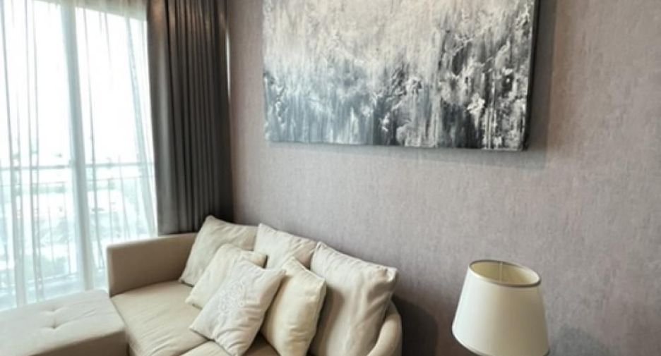 For sale 2 bedrooms condo in Huai Khwang, Bangkok