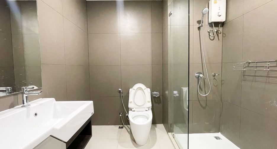 For sale 1 bed condo in Watthana, Bangkok
