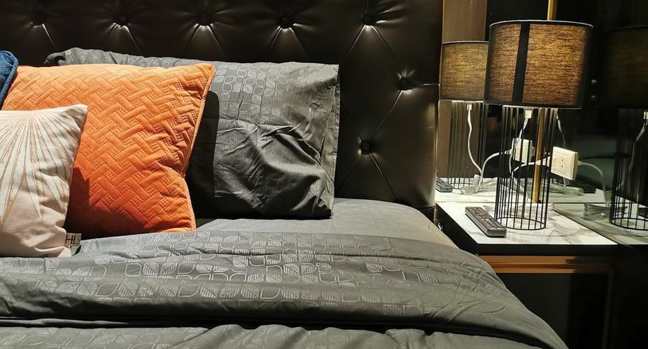 For sale 1 bed condo in Khlong Toei, Bangkok