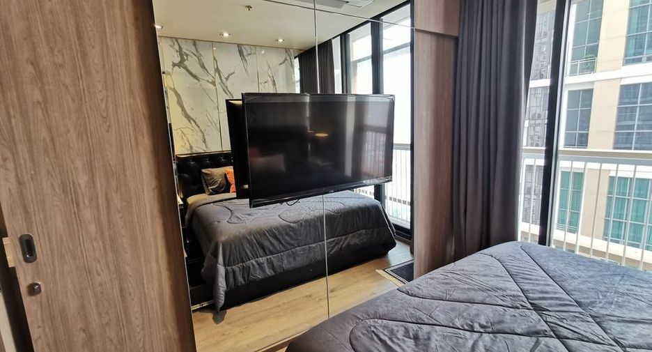 For sale 1 bed condo in Khlong Toei, Bangkok