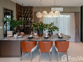 Casa en venta de 5 habitaciones en Krathum Baen, Samut Sakhon