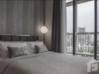 Condo en venta de 2 habitaciones en Khlong Toei, Bangkok