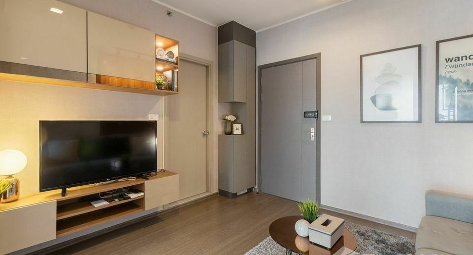 For sale 1 bed condo in Phra Khanong, Bangkok