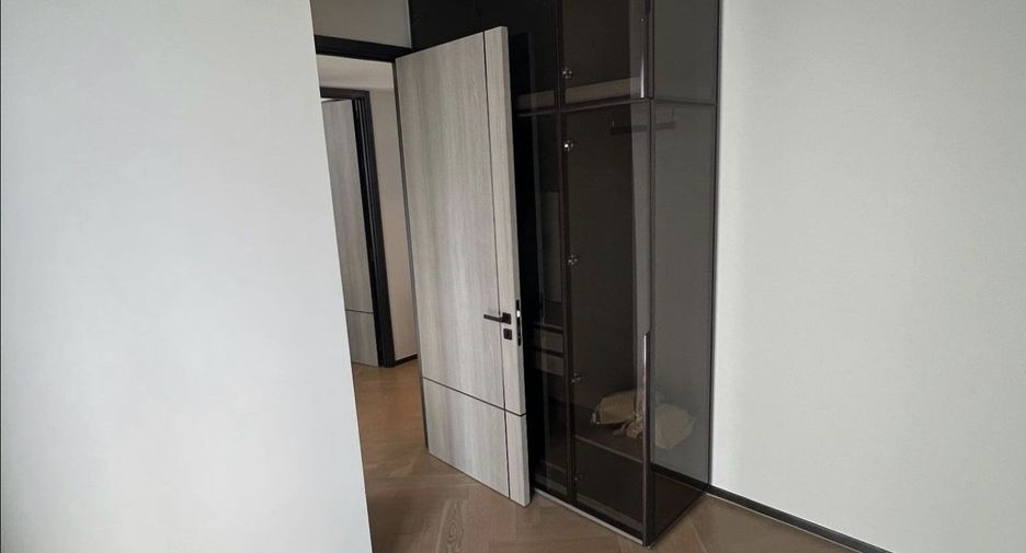 For rent and for sale 2 bedrooms condo in Watthana, Bangkok