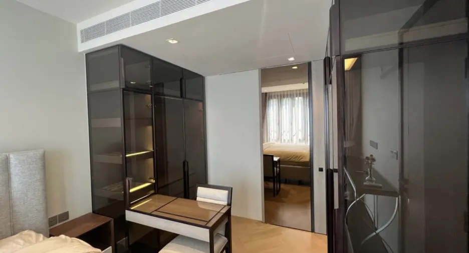 For rent and for sale 2 bedrooms condo in Watthana, Bangkok