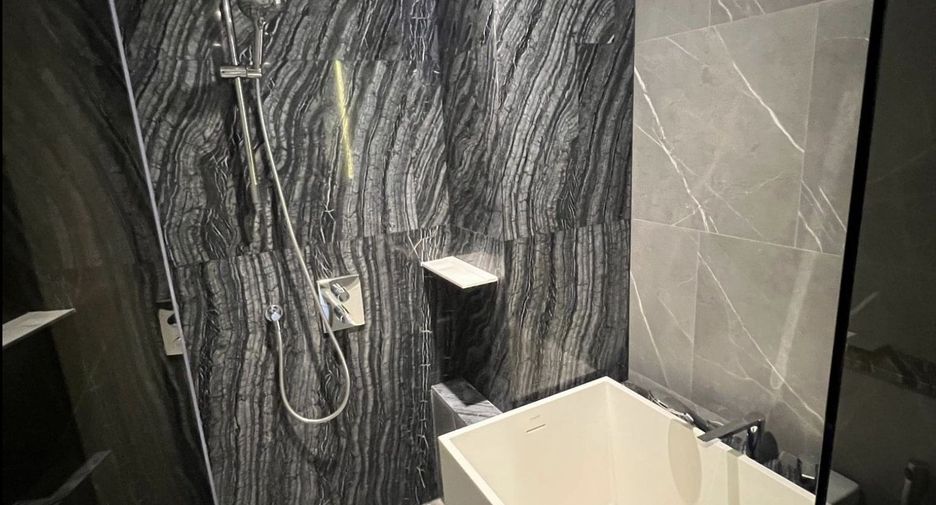 For rent and for sale 2 bedrooms condo in Watthana, Bangkok