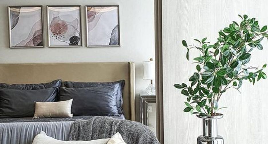 For sale 1 bed condo in Khlong Toei, Bangkok