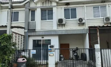For sale 3 bedrooms townhouse in Mueang Pathum Thani, Pathum Thani