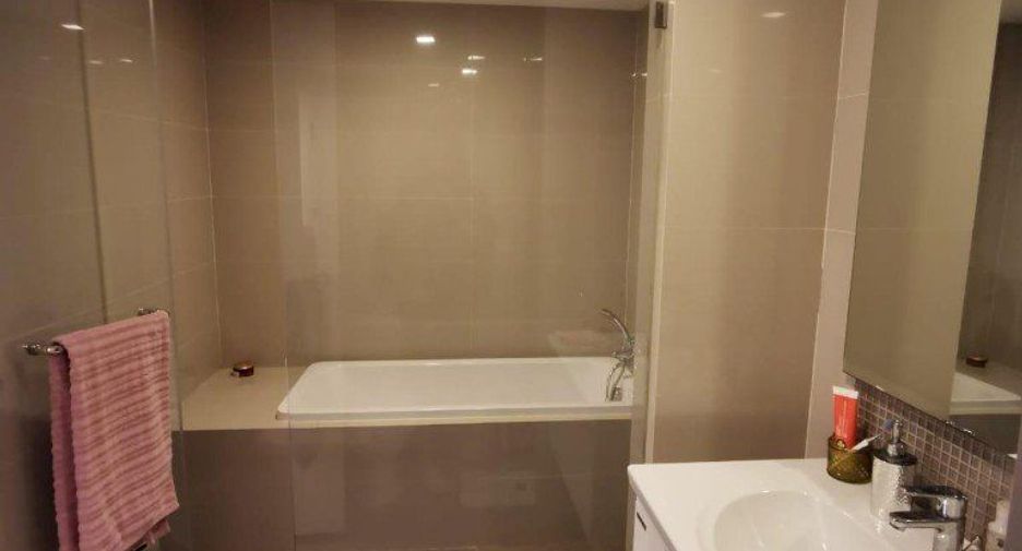 Продажа 2 спальни кондо в Щаттхана, Бангкок