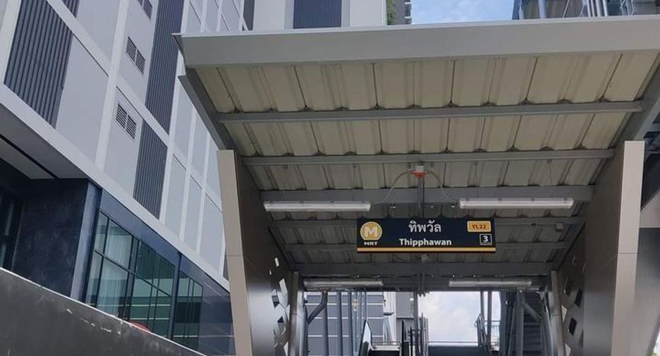For sale 1 bed condo in Mueang Samut Prakan, Samut Prakan