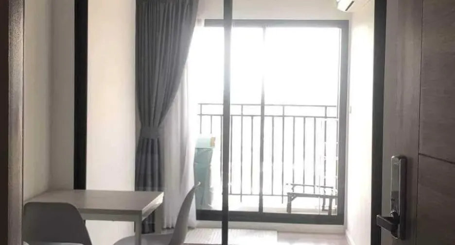 For sale 1 bed condo in Mueang Samut Prakan, Samut Prakan