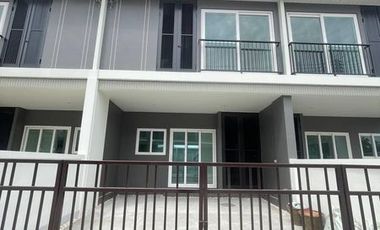 ให้เช่า 3 ห้องนอน ทาวน์เฮ้าส์ ใน เมืองปทุมธานี, ปทุมธานี