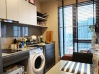 For sale 1 bed condo in Huai Khwang, Bangkok