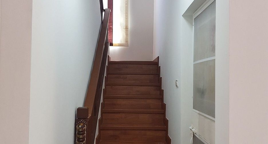 For sale 3 bedrooms house in Mueang Samut Sakhon, Samut Sakhon