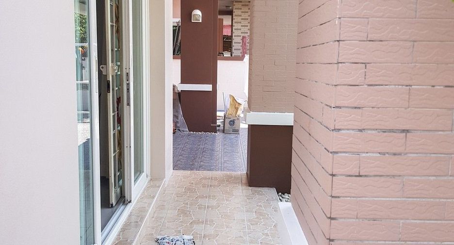 For sale 3 bedrooms house in Mueang Samut Sakhon, Samut Sakhon