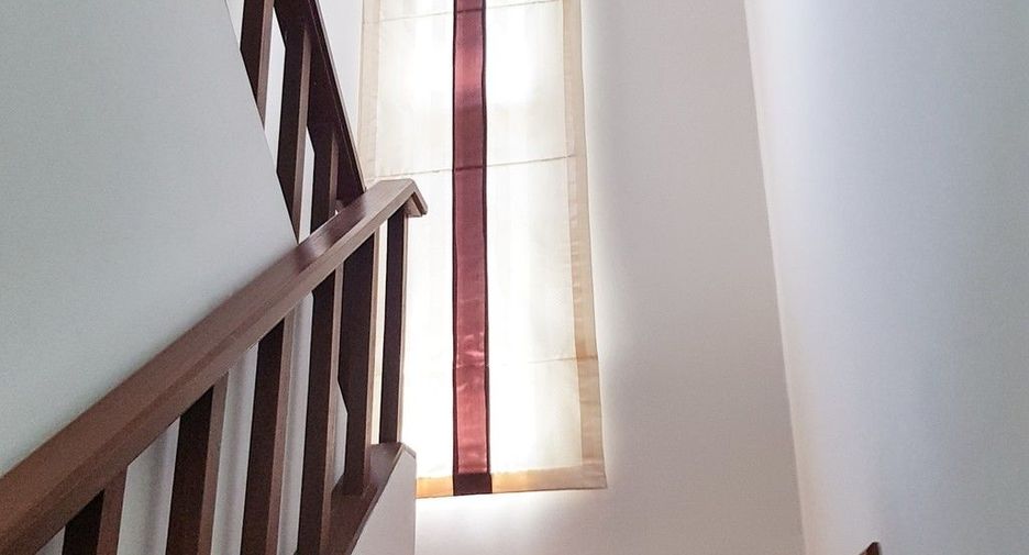 For sale 3 bedrooms house in Mueang Samut Sakhon, Samut Sakhon