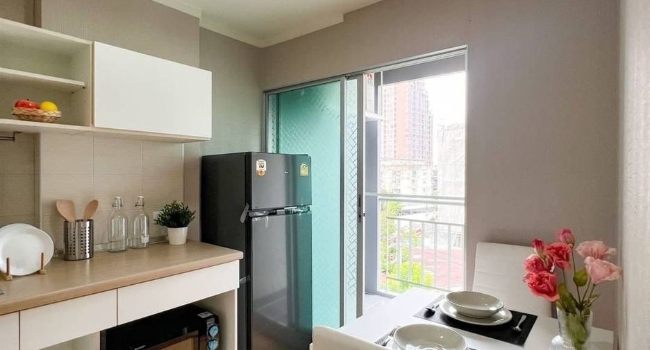 For sale 1 bed condo in Mueang Samut Prakan, Samut Prakan