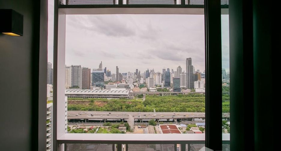 For sale 1 bed condo in Ratchathewi, Bangkok