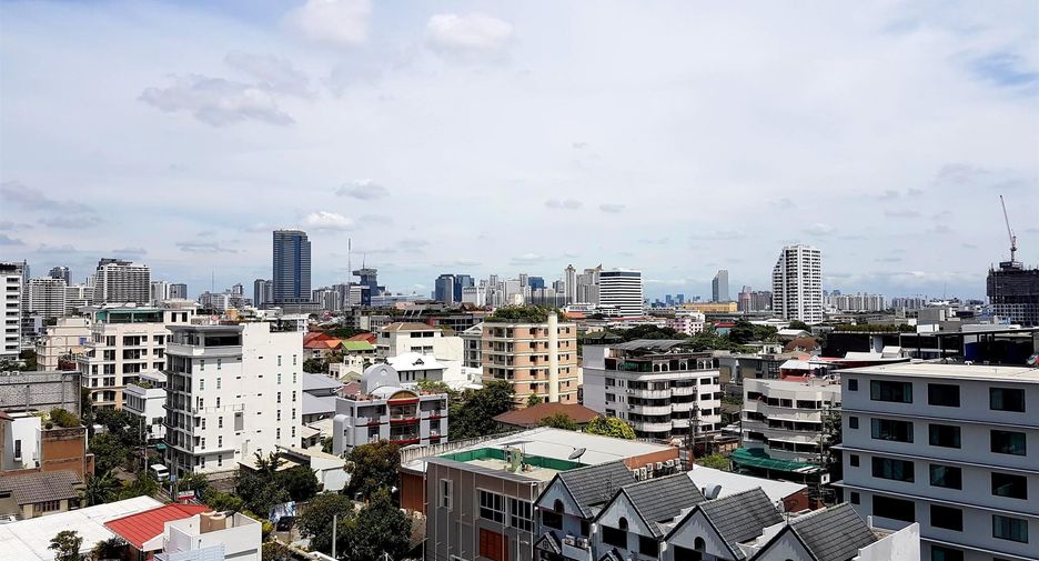 For sale and for rent 1 bed condo in Watthana, Bangkok