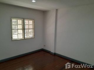 出租 4 卧室 联排别墅 在 Mueang Nonthaburi, Nonthaburi