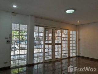 出租 4 卧室 联排别墅 在 Mueang Nonthaburi, Nonthaburi