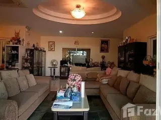 For sale 4 bedrooms house in Mueang Nakhon Ratchasima, Nakhon Ratchasima