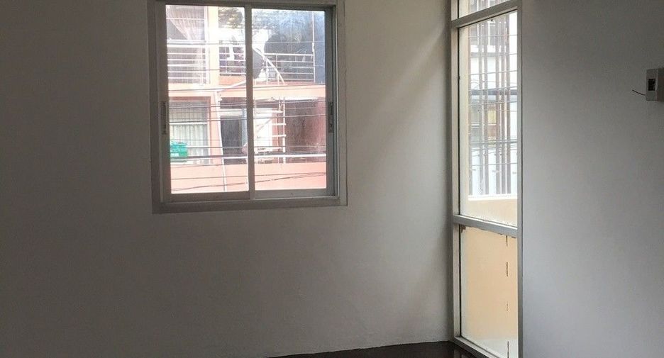Casa en venta de 3 habitaciones en Pak Kret, Nonthaburi
