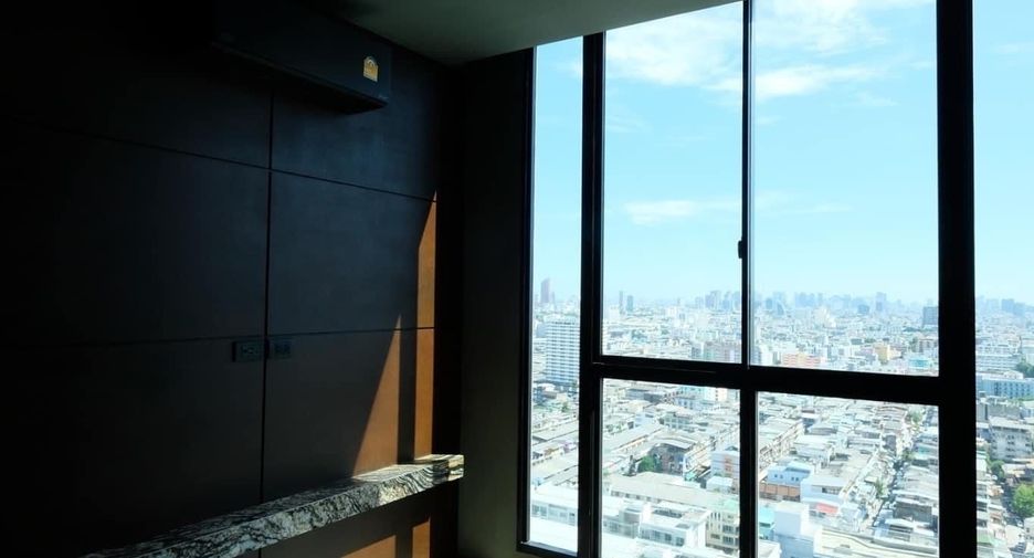 For sale 2 bedrooms condo in Ratchathewi, Bangkok