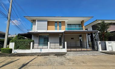 For sale 4 bedrooms house in Mueang Nonthaburi, Nonthaburi